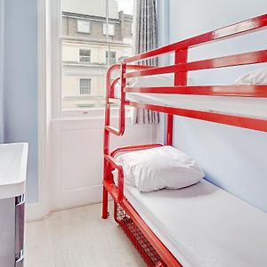 Dormitory Room Mixed